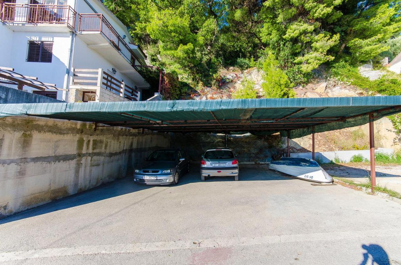 Apartments By The Sea Pisak, Omis - 2802 Εξωτερικό φωτογραφία