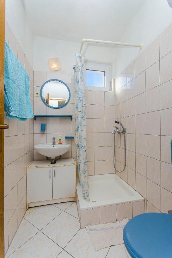 Apartments By The Sea Pisak, Omis - 2802 Εξωτερικό φωτογραφία