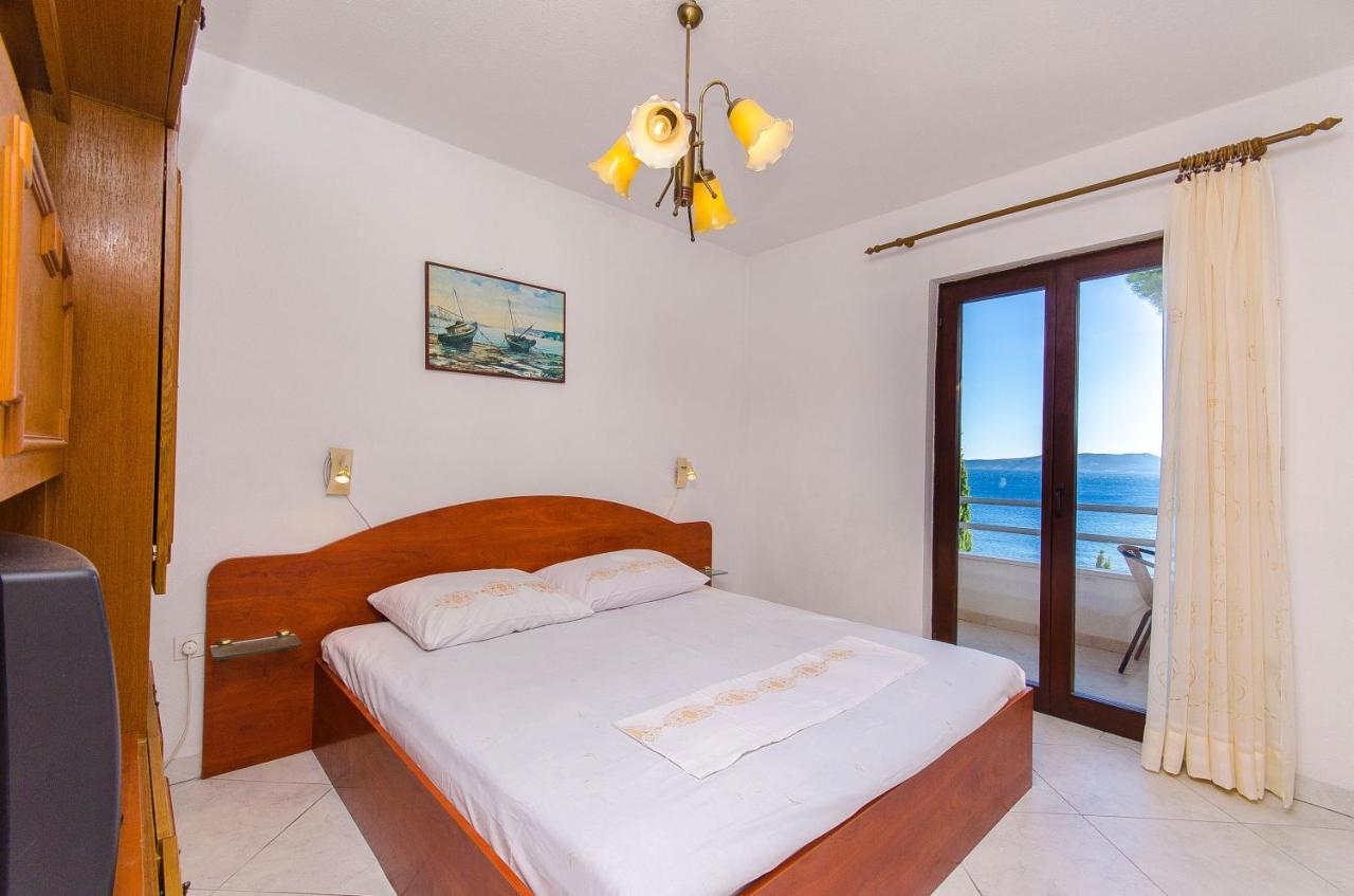 Apartments By The Sea Pisak, Omis - 2802 Εξωτερικό φωτογραφία