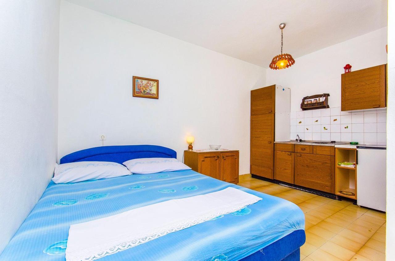 Apartments By The Sea Pisak, Omis - 2802 Εξωτερικό φωτογραφία