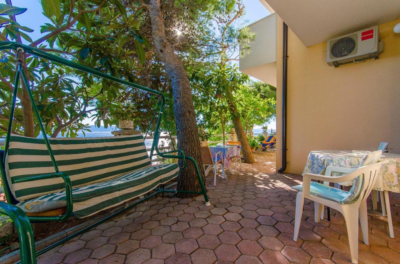 Apartments By The Sea Pisak, Omis - 2802 Εξωτερικό φωτογραφία