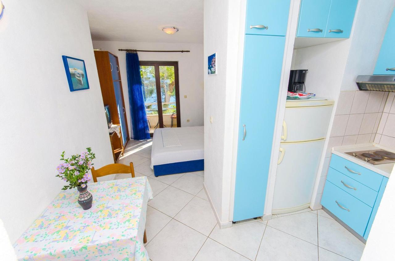 Apartments By The Sea Pisak, Omis - 2802 Εξωτερικό φωτογραφία